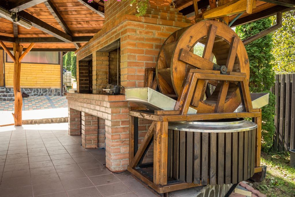Pensiunea Rau Sadului Extérieur photo